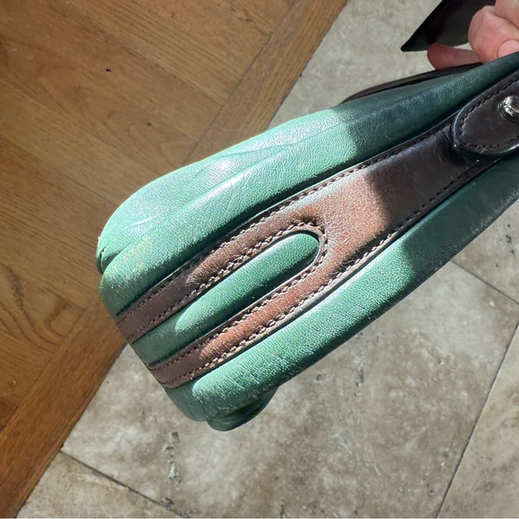 LAUREN RALPH LAUREN vintage olive, green and brown, leather handbag preowned - Picture 13 of 14